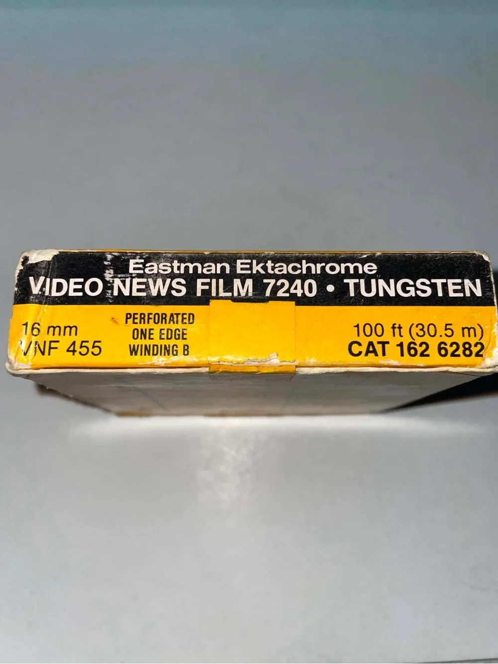 Eastman Kodak Ektachrome Video News Film 7240 Tungsten 100 FT 16mm Film VNF 455